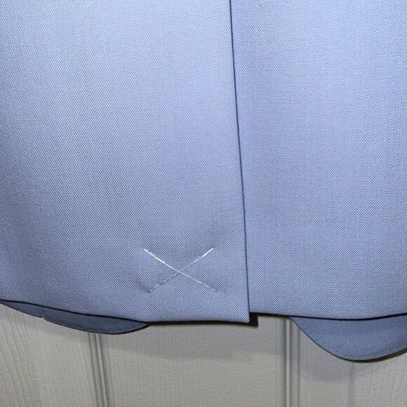 Burberry Women’s Pale Blue Virgin Wool Cut Out Blazer, NWT - Picture 16 of 16